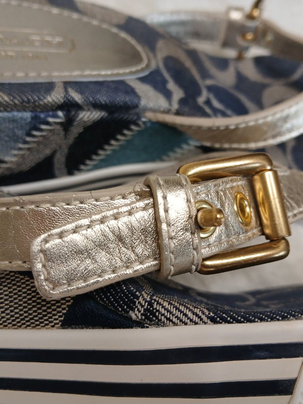 Coach Vintage Pristine Patchwork Signature Canvas Wedge Thong Sandals Size 8.5 - Picture 6 of 14